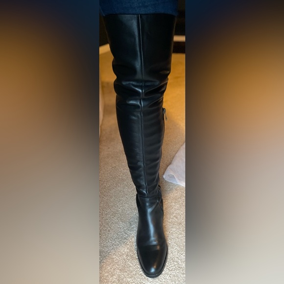 Black leather over the knee riding boots - Picture 8 of 11